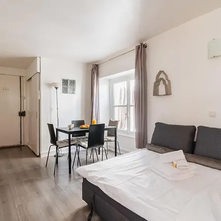 Apartment Grand Fonctionnel Republique - 10 Paris